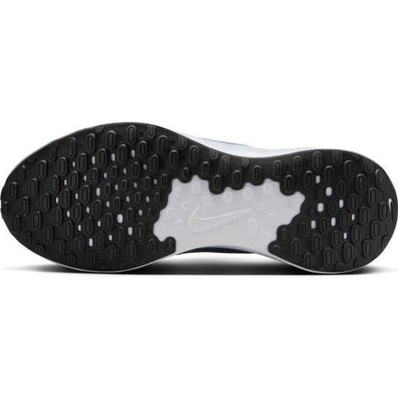 NIKE REVOLUTION 7