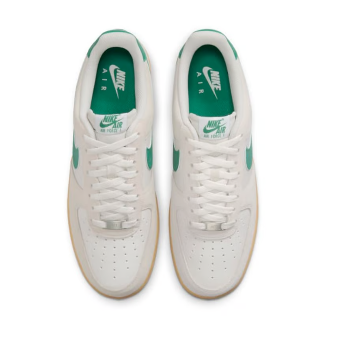 NIKE AIR FORCE 1 07 LV8 ESS