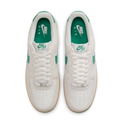 NIKE AIR FORCE 1 07 LV8 ESS