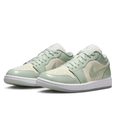 NIKE WMNS AIR JORDAN 1 LOW SE