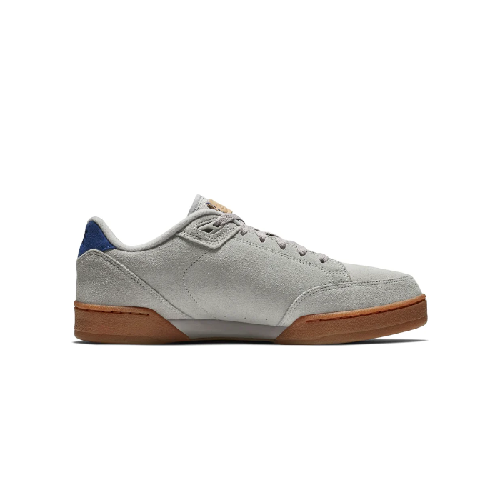NIKE GRANDSTAND II SUEDE
