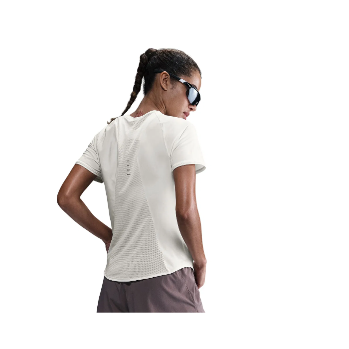 NIKE W SWIFT DF SS TOP