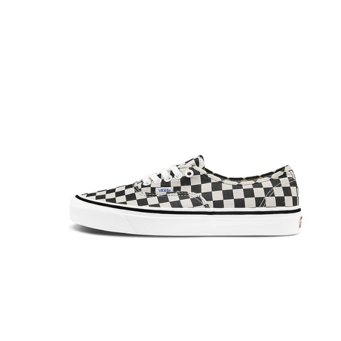 VANS CLASSIC SLIP ON