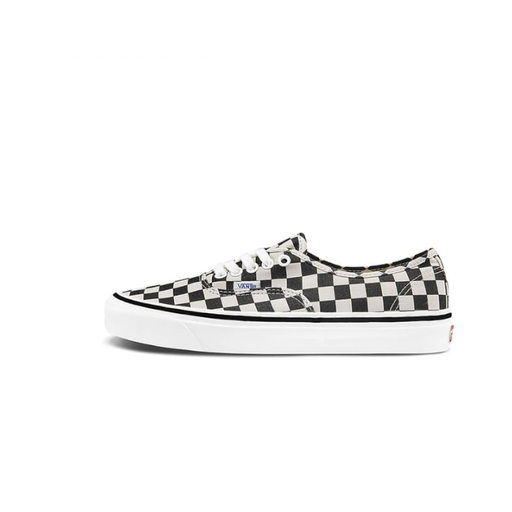 VANS CLASSIC SLIP ON